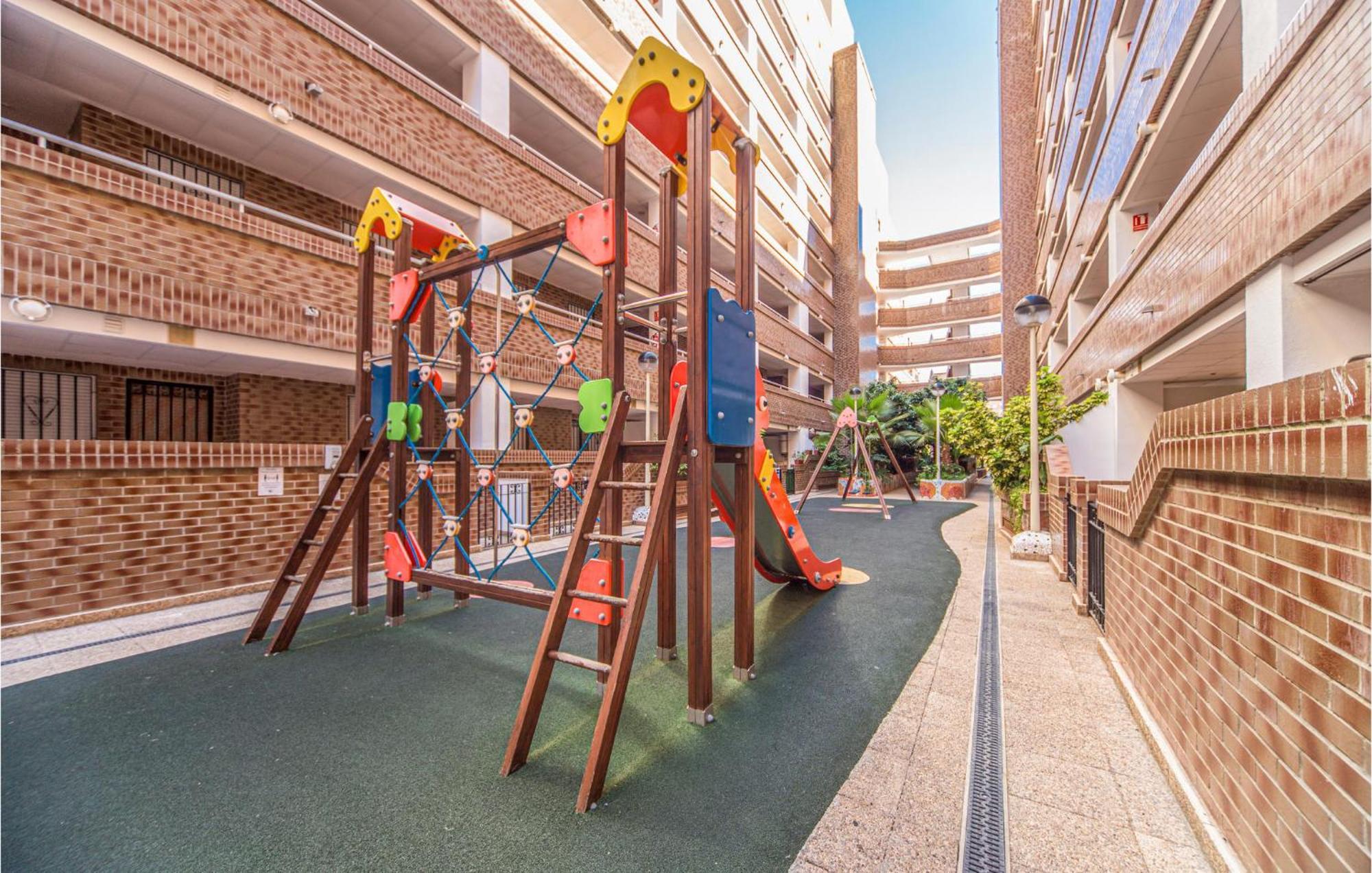 2 Bedroom Lovely Apartment In Oropesa Del Mar Exterior foto